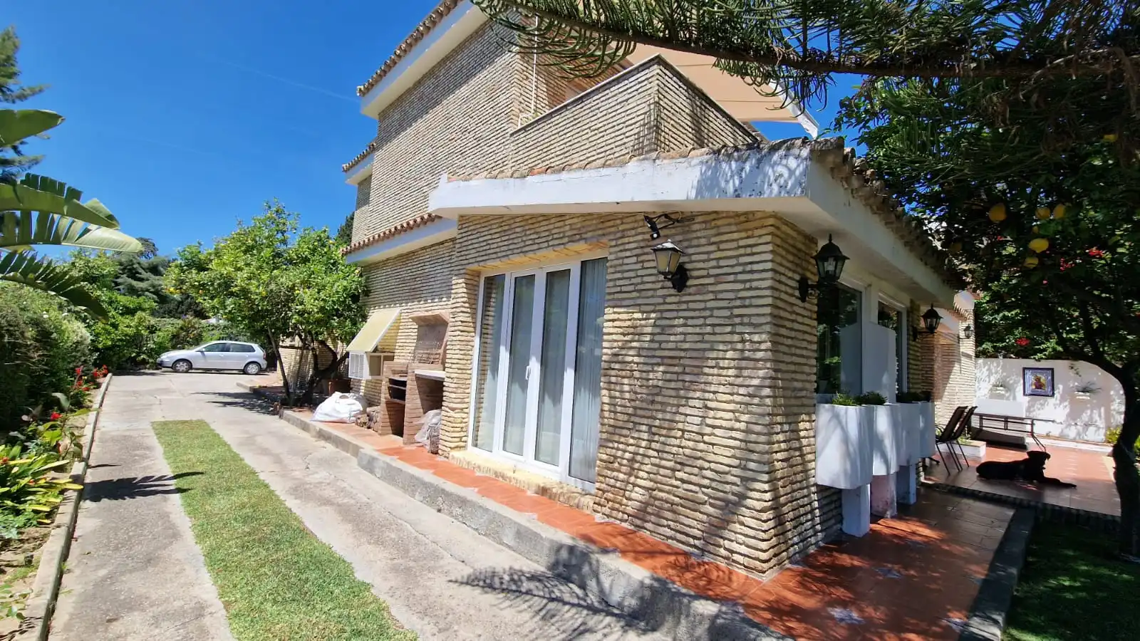 Exterior view of Detached homes for sale in El Puerto de Santa María  with Air Conditioner, Private garden and Storage room
