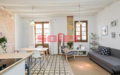 Sala d'estar de Pis en venda en  Barcelona Capital amb Calefacció