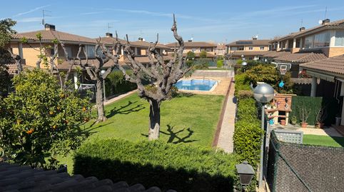 Foto 2 de Casa adosada de alquiler en Carrer Belgrad, Els Ametllers, Cambrils