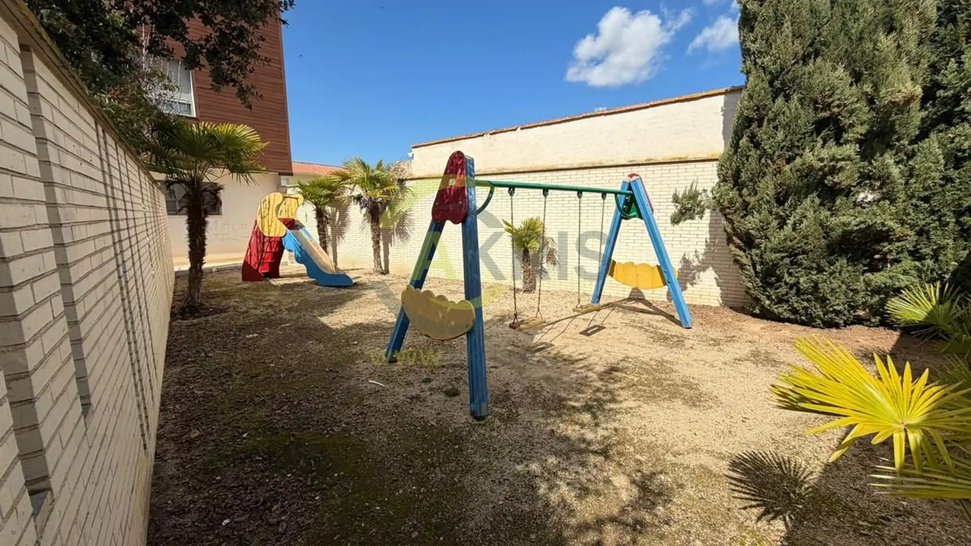 Aparcament de Pis en venda en Noblejas amb Calefacció i Parquet