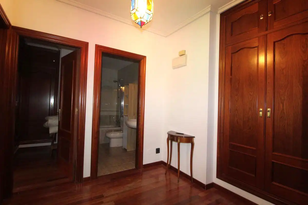 Wohnung zur Miete in MARQUES DE PIDAL, Parque San Francisco - Uría