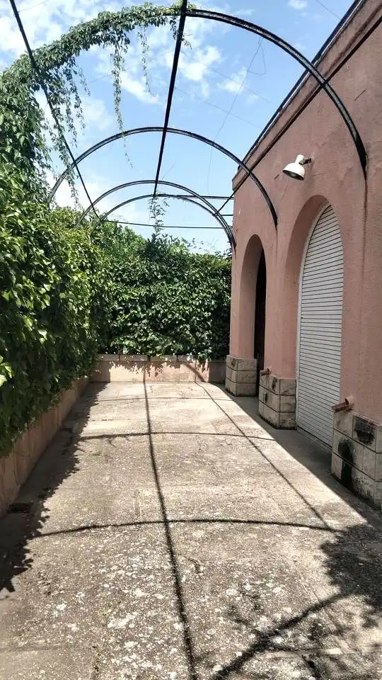 Vista exterior de Casa o xalet en venda en Utrillas amb Calefacció, Jardí privat i Terrassa