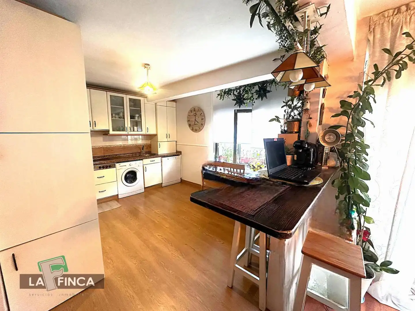 Kitchen of Flat for sale in Oviedo   with Heating and Furnished