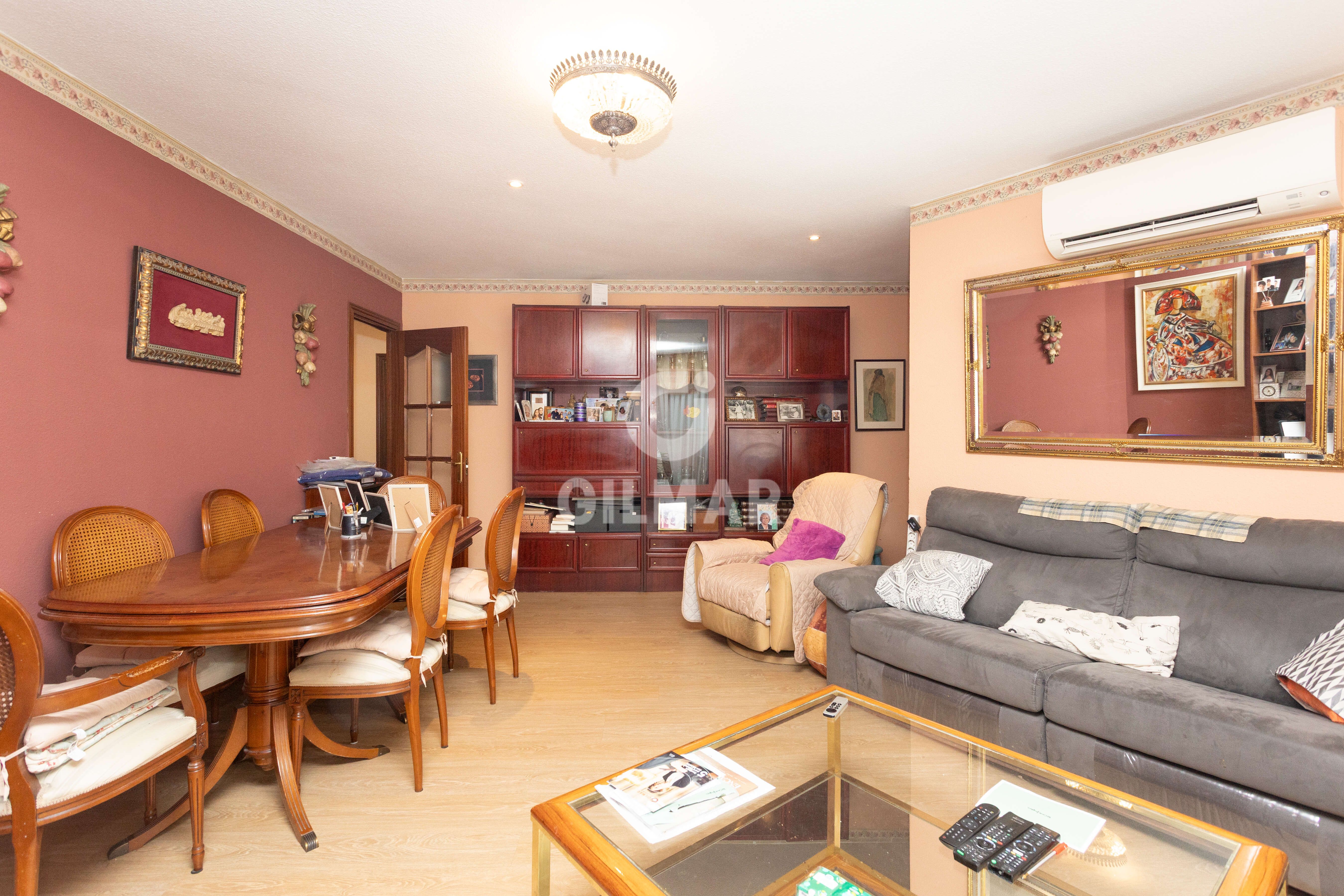 Sala de estar de Piso en venta en  Madrid Capital con Calefacción
