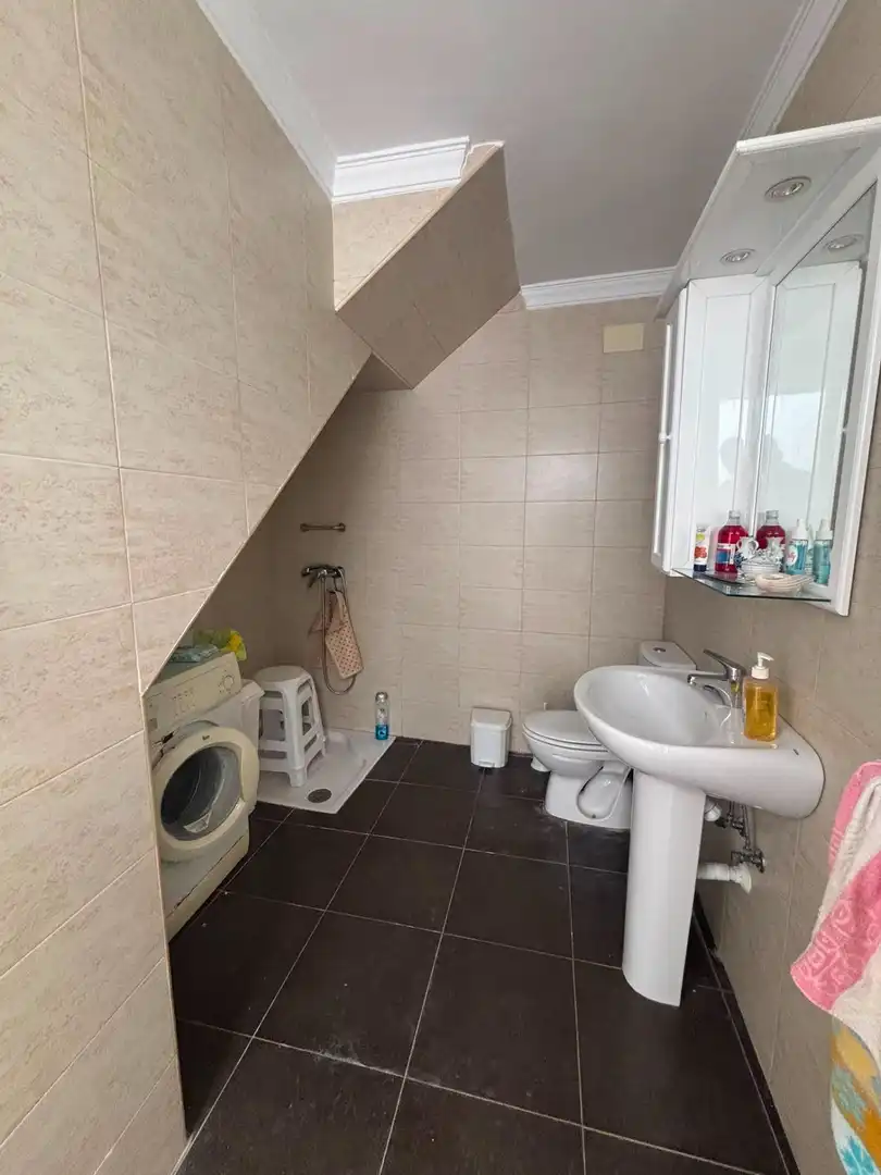Bathroom of Houses for sale in Arahal