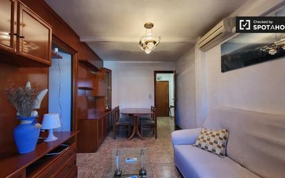 Living room of Flat to rent in Getafe  with Air Conditioner and Balcony