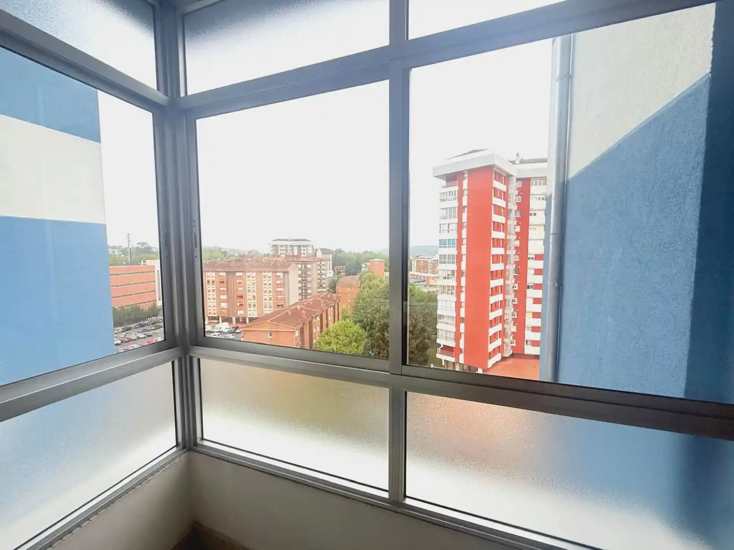 Terraza de Piso en venta en Avilés con Calefacción, Parquet y Terraza