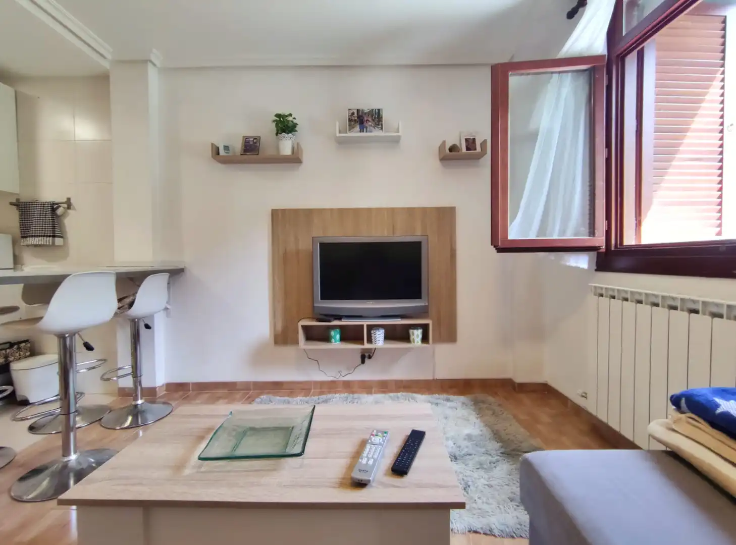 Living room of Flat for sale in Ezcaray  with Heating, Storage room and Furnished