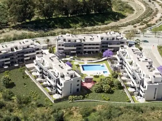 Flat with pool to rent in Avenida Rocio Jurado 18