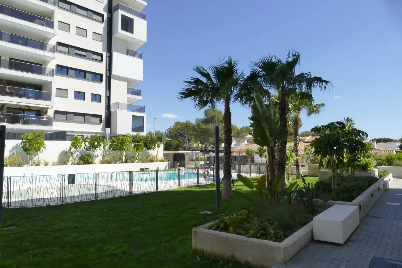Piscina de Apartament en venda en Orihuela amb Calefacció, Piscina i Moblat