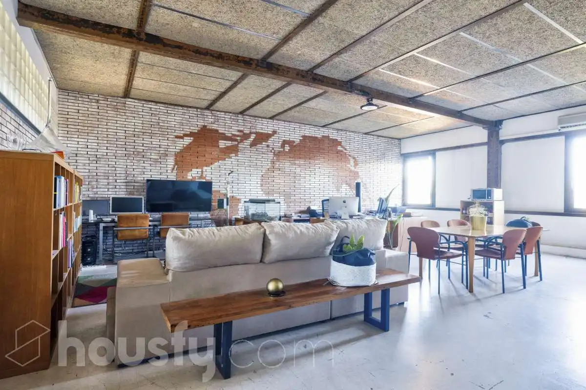 Loft avec ascenseur à vendre à CL PAMPLONA .