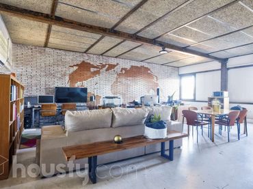 Loft amb ascensor en venda a CL PAMPLONA .
