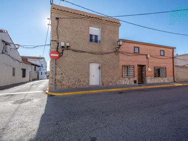 Casa aparellada en venda a Calle del Olivo