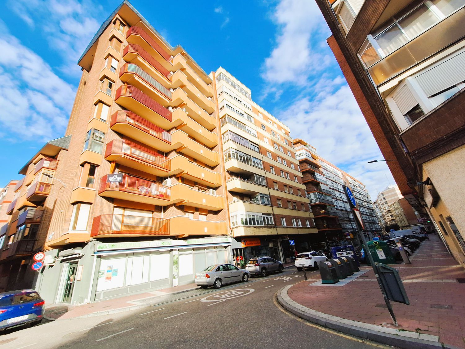 Exterior view of Flat for sale in Valladolid Capital  with Heating