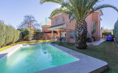 Garden of House or chalet for sale in Badajoz Capital  with Air Conditioner, Heating and Private garden