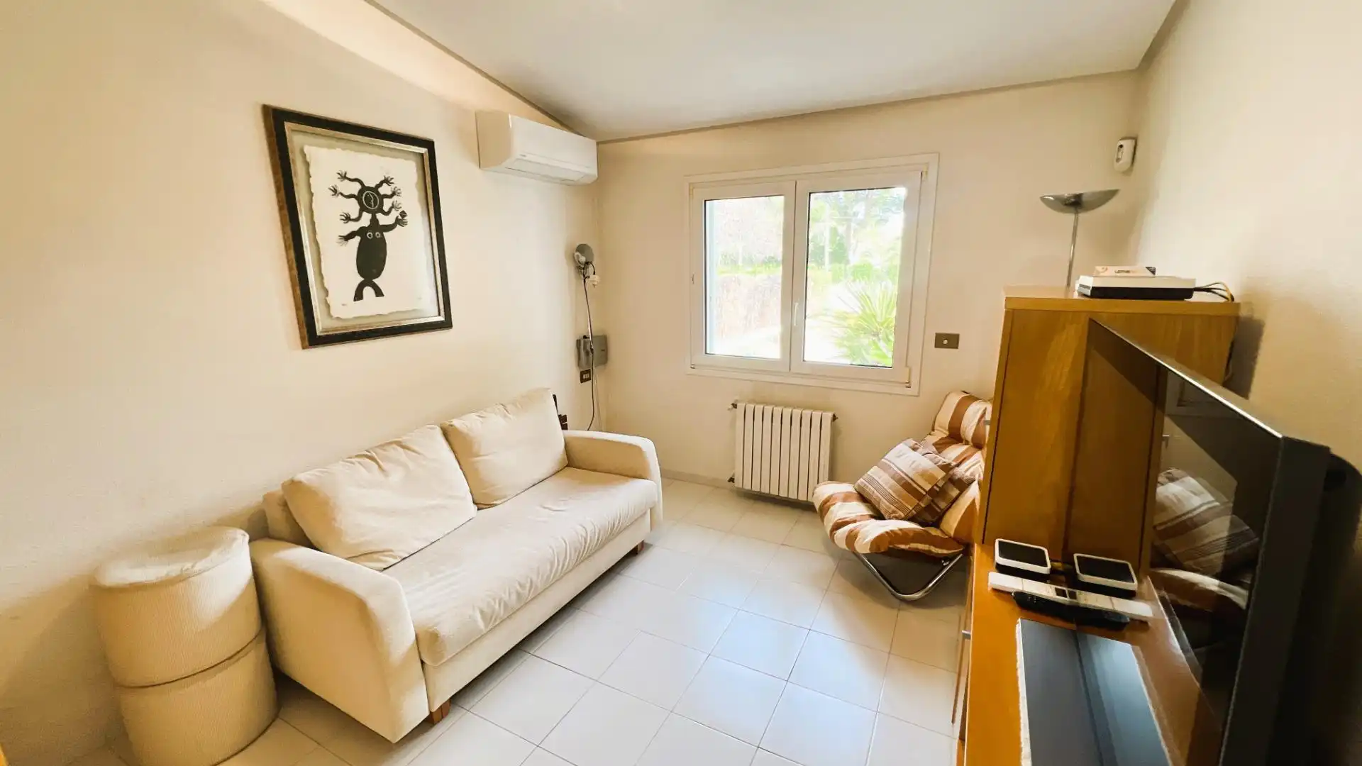 Sala de estar de Casa o chalet en venta en Castellón de la Plana / Castelló de la Plana con Aire acondicionado, Calefacción y Jardín privado