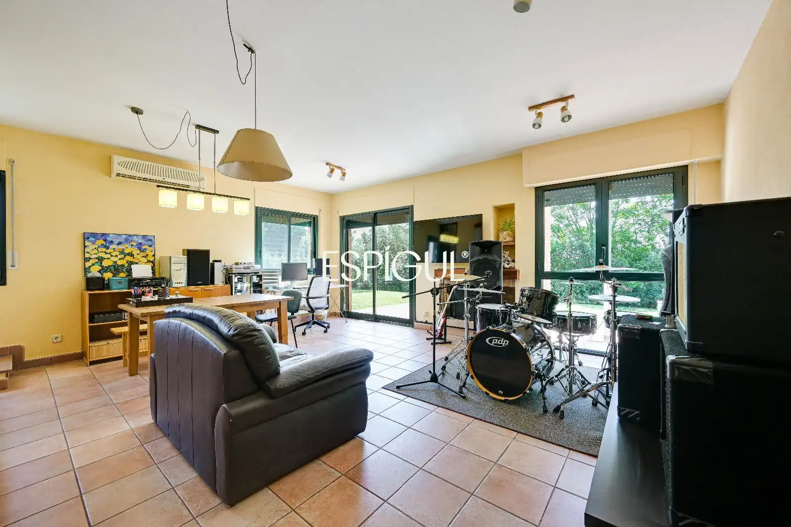 Vista exterior de Casa o chalet en venta en Girona con Aire acondicionado, Calefacción y Amueblado