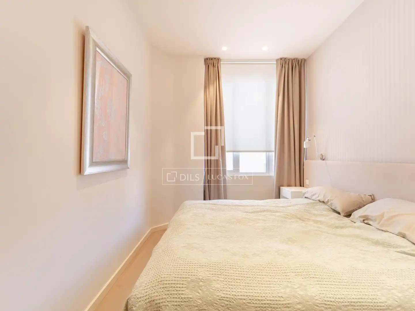 Habitación de Piso de alquiler en Valencia con Aire acondicionado, Amueblado y Balcón