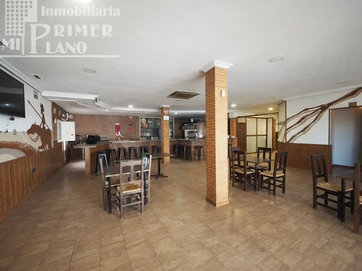 Edificio en venta en La Solana  