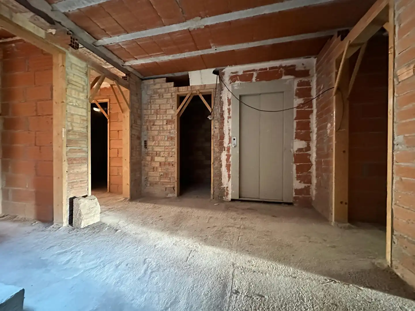 Gemischtgenutztes Gebäude mit Aufzug zum Verkauf in del Comerç, imagen 11
