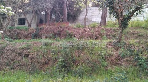 Parcel.la de  900m2 ascendent amb varis nivells. Hi ha caseta per les eines del jardí de 15m2. Molt ben situada dintre de l' urban, imatge 2