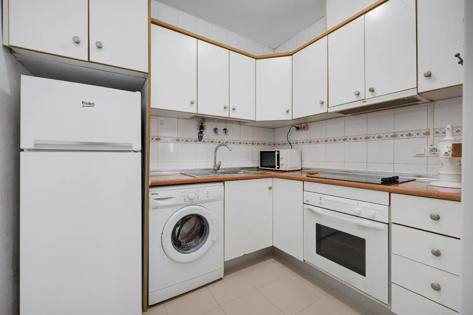 Cuina de Apartament en venda en Torrevieja amb Moblat