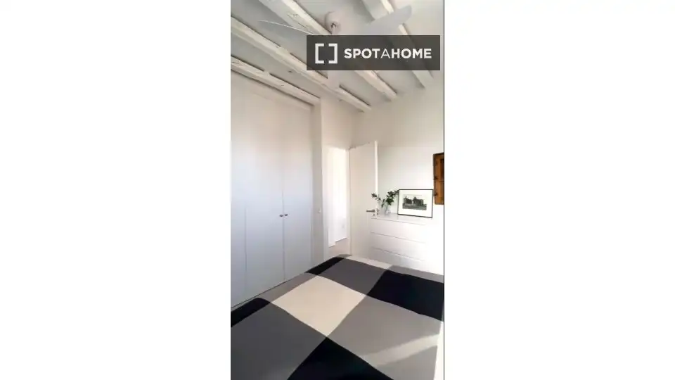 1 hab, 1m² en Cortes - Huertas, Centro, Madrid