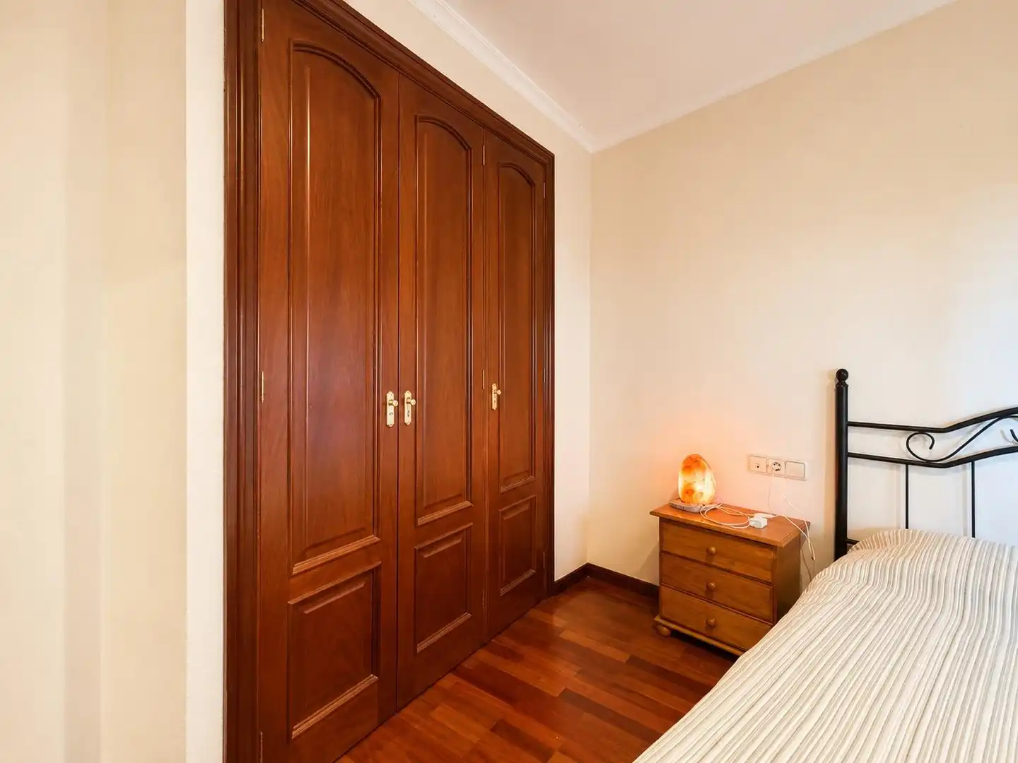 Bedroom of Flat for sale in Vigo   with Heating, Storage room and Furnished