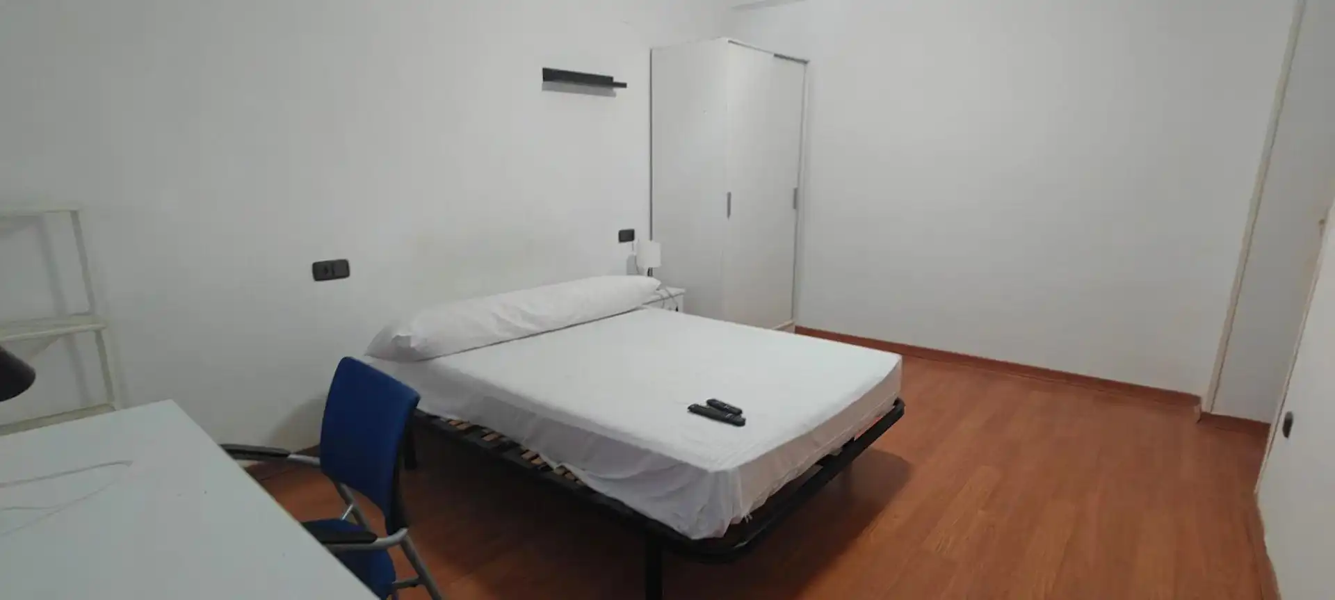 Schlafzimmer von Wohnung zur untervermieten in Beiro