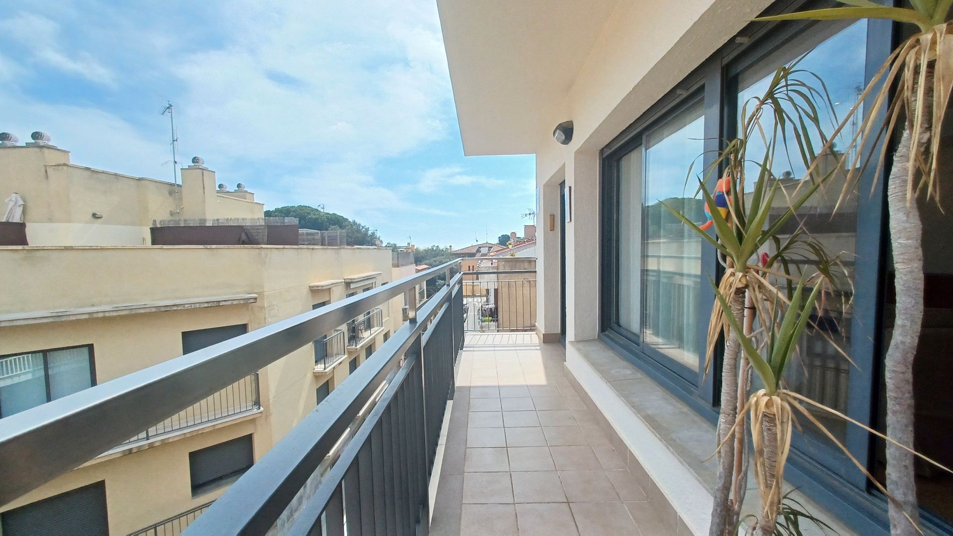 Balcony of Attic for sale in Sant Andreu de Llavaneres  with Air Conditioner, Heating and Parquet flooring