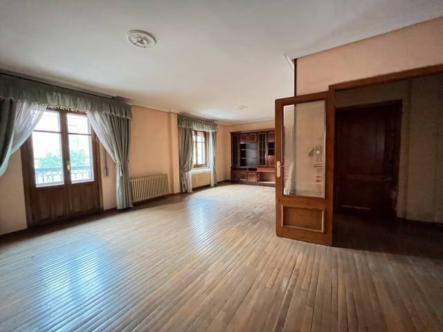 Piso en Venta en Calle Alfonso VIII en Centro Ciudad