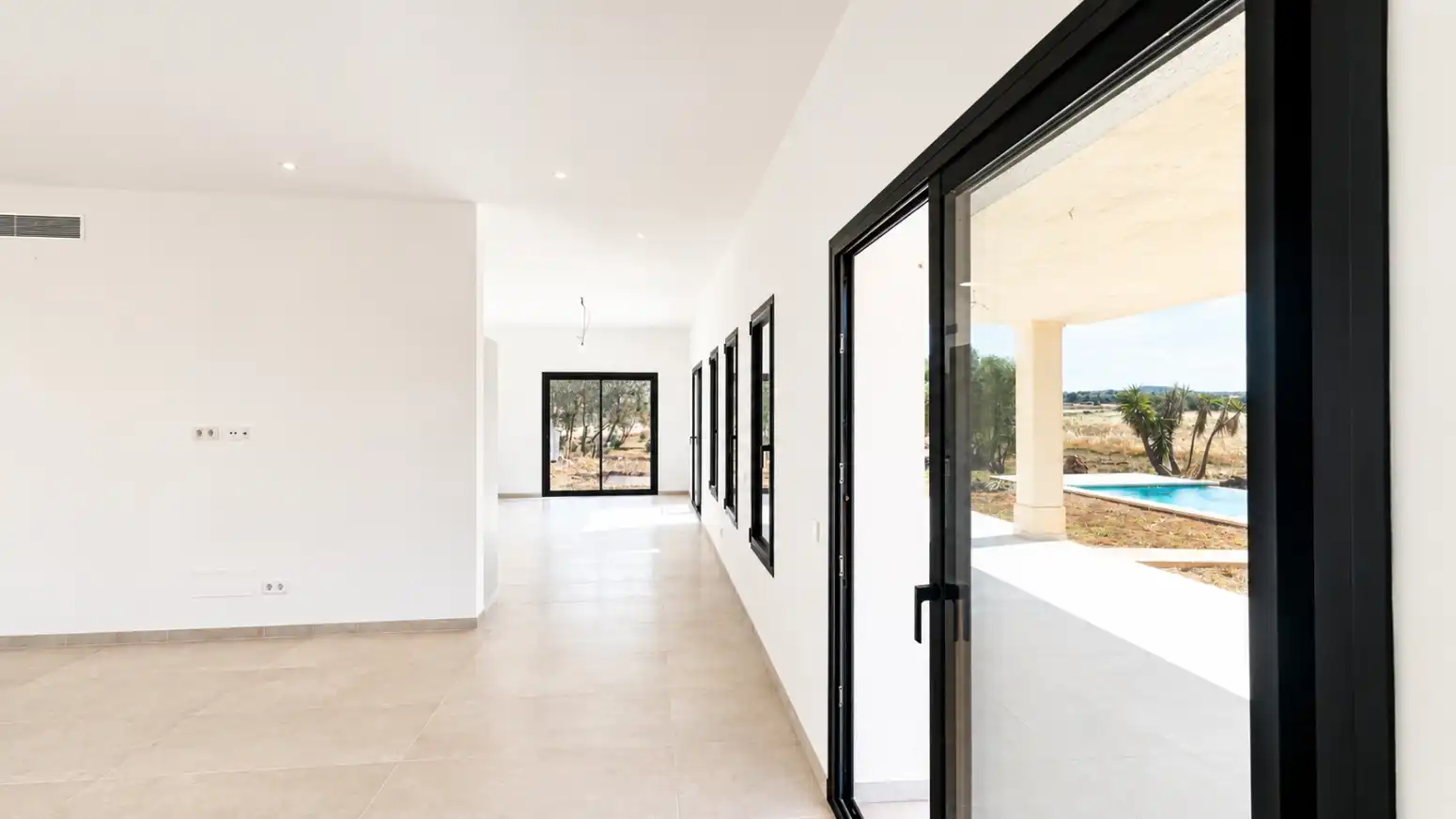 Houses for sale in Muro  with Air Conditioner, Heating and Private garden