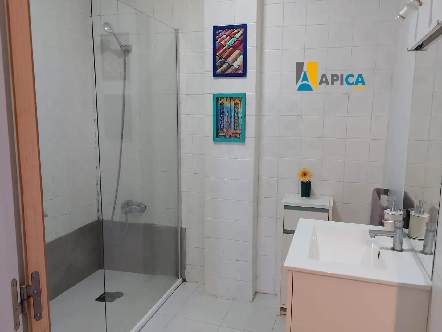 Badezimmer von Wohnung zum Verkauf in Barbate mit Terrasse, Abstellraum und Möbliert