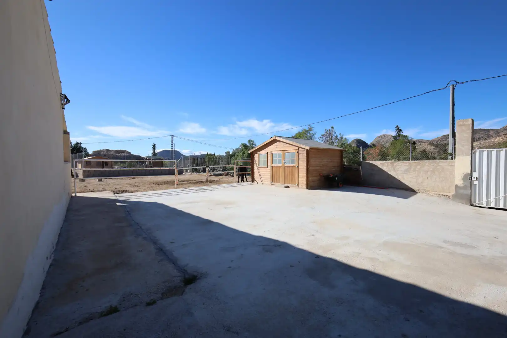 Vista exterior de Casa o xalet en venda en Jijona / Xixona amb Aire condicionat, Calefacció i Jardí privat