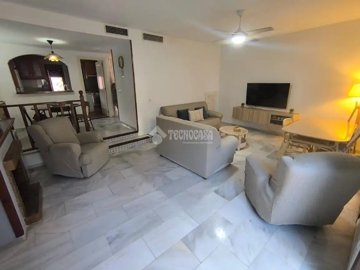 Detached homes for rent in Calle Abrego, Centro
