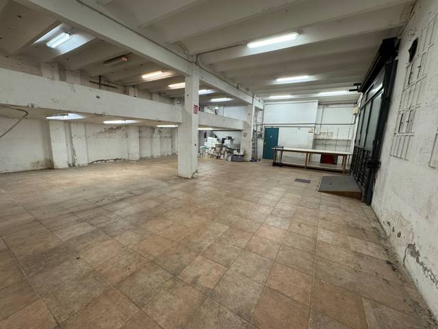 Local comercial en Alquiler en Carrer de la Riera d'Horta en Vilapicina i la Torre Llobeta