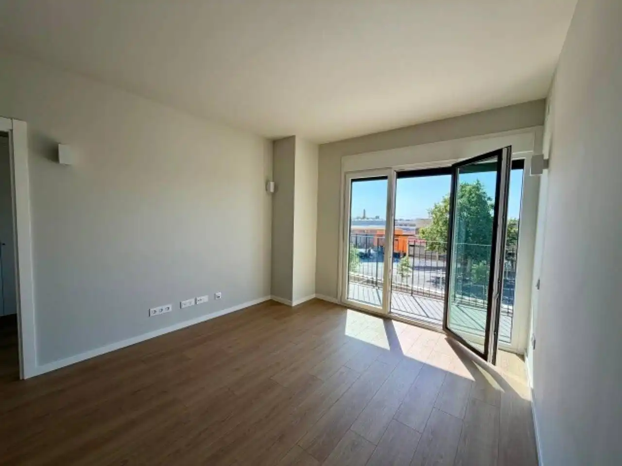 Wohnung zur Miete in Avenida Jaume I, Sant Pere Nord