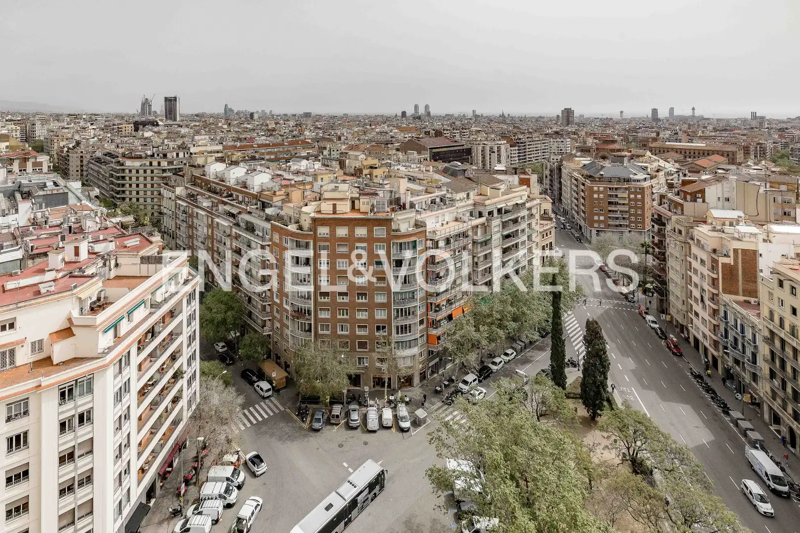 Exterior view of Flat for rent in Barcelona  with Air Conditioner, Heating and Parquet flooring