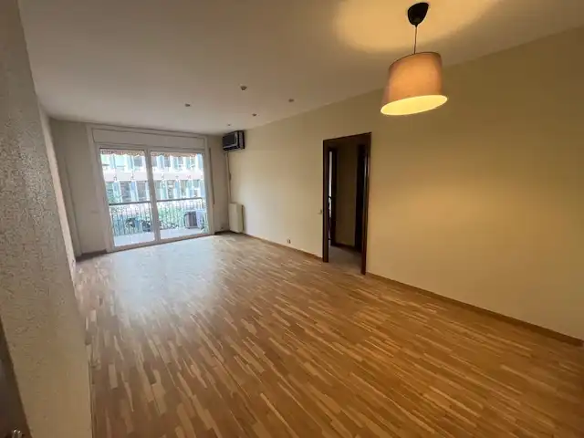 Sala de estar de Piso de alquiler en Barcelona con Aire acondicionado, Calefacción y Parquet