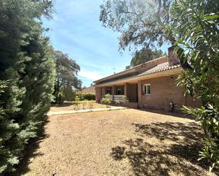 Vista exterior de Casa o xalet en venda en Las Rozas de Madrid amb Terrassa i Piscina