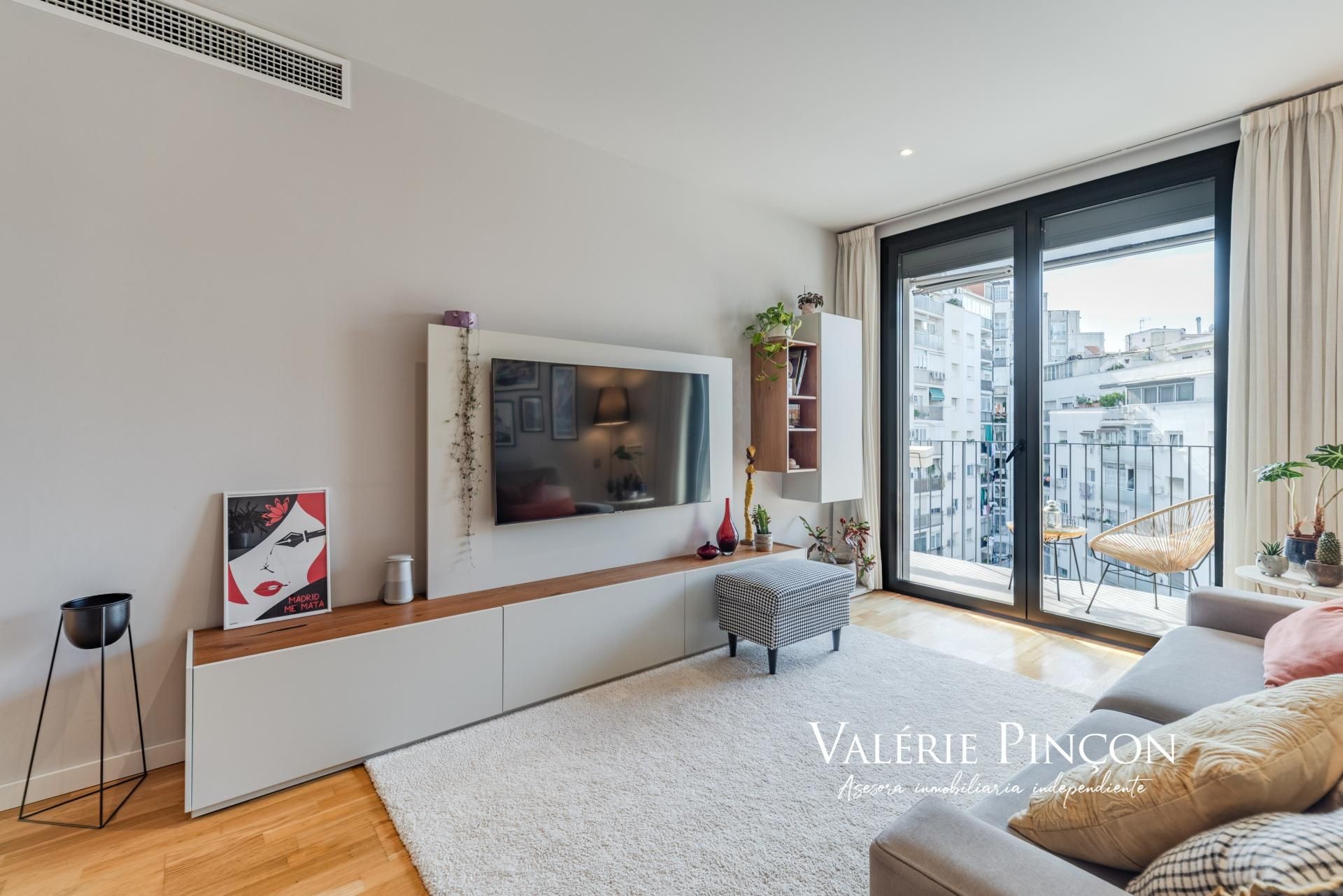 Sala de estar de Ático en venta en  Barcelona Capital con Aire acondicionado, Calefacción y Terraza