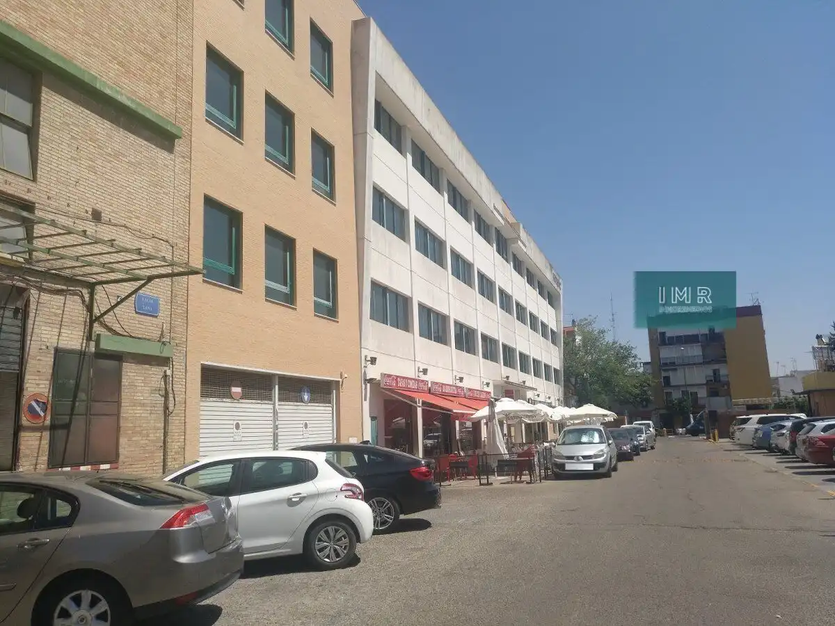 Garage for sale in Avenida HYTASA, 12, El Plantinar – Avda. La Paz - El Juncal