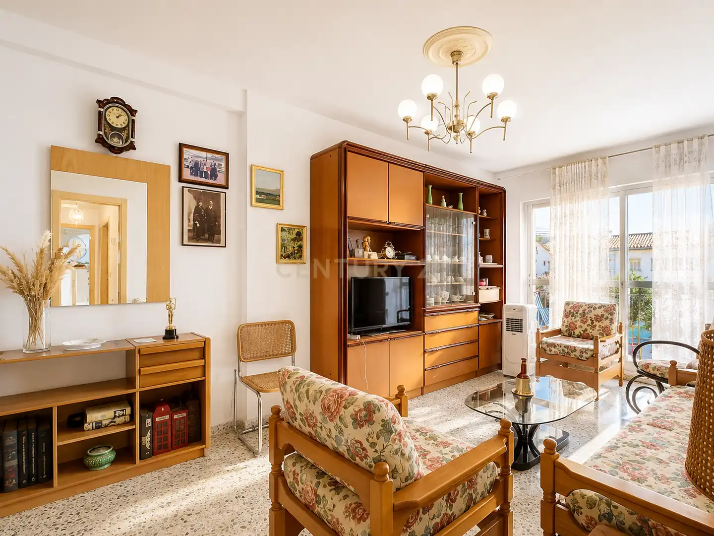 Piso con terraza en venta en Av. de los Manantiales, 27, 29620 Torremolinos, Málaga, Spain