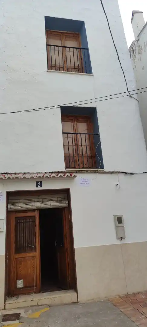Vista exterior de Casa o xalet de lloguer en Chelva amb Moblat, Forn i Rentadora