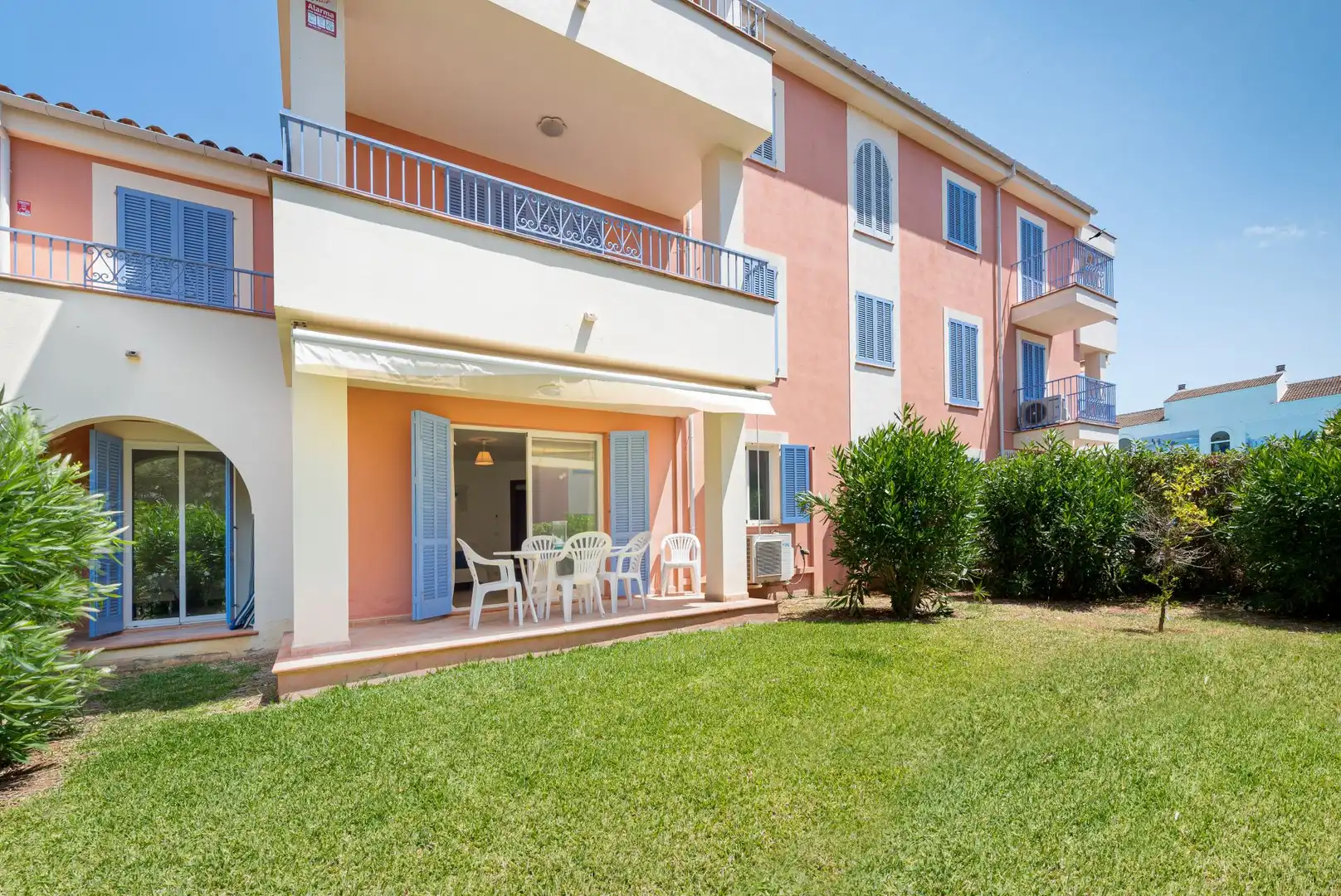 Vista exterior de Piso en venta en Pollença con Aire acondicionado, Jardín privado y Terraza