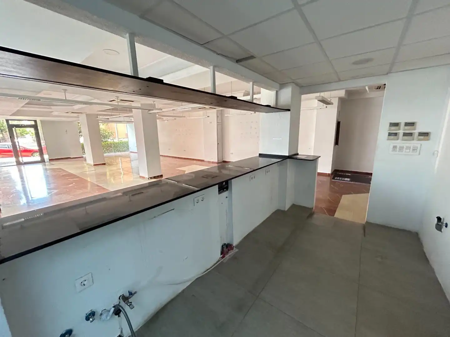 Local comercial de lloguer a Calle de Sigüenza, imagen 11