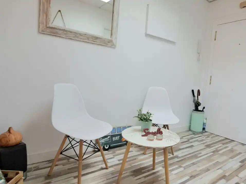 Sala de estar de Oficina de alquiler en Majadahonda con Aire acondicionado, Calefacción y Amueblado