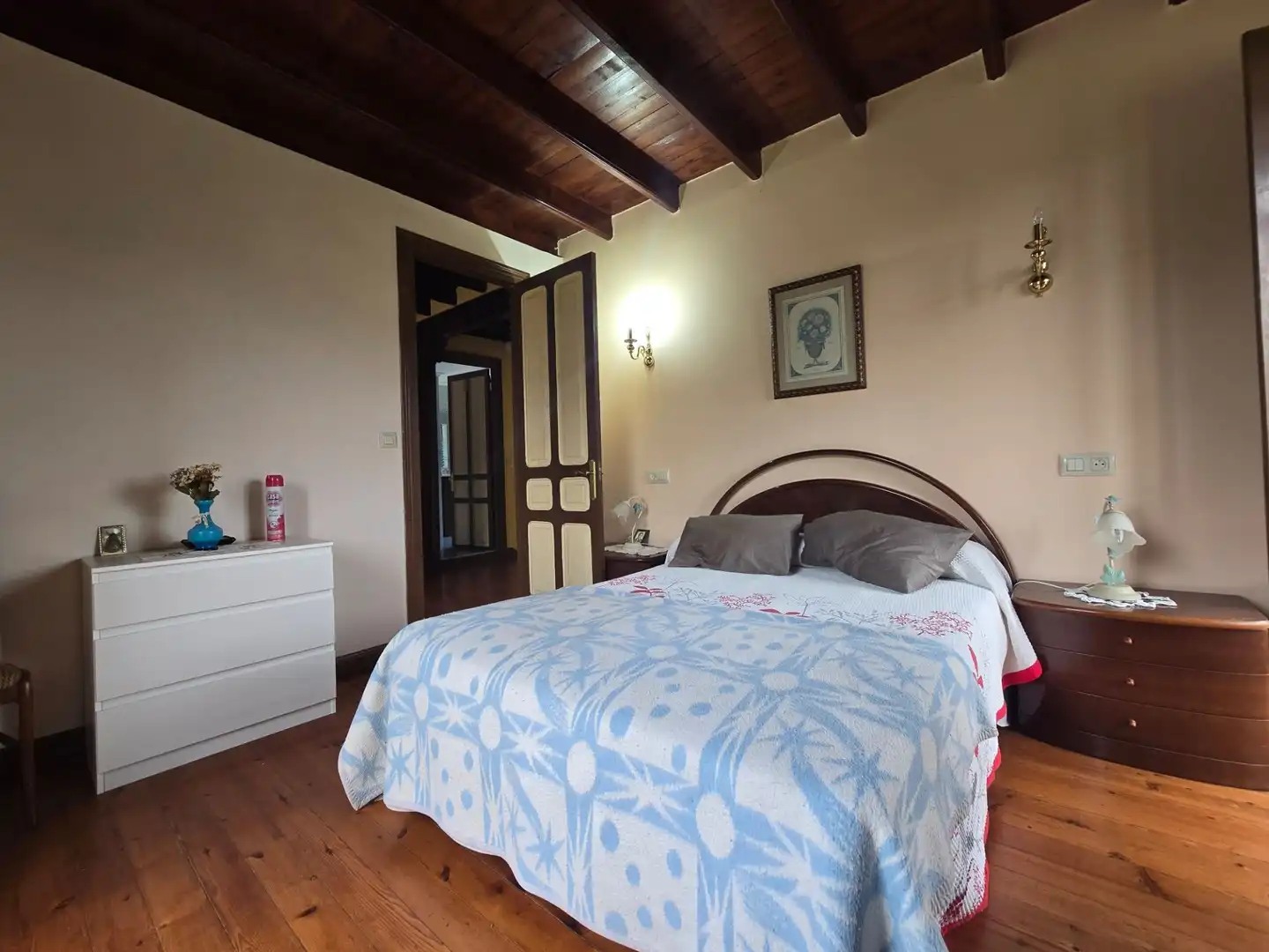 Habitación de Casa o chalet en venta en Peñamellera Baja con Calefacción, Jardín privado y Trastero
