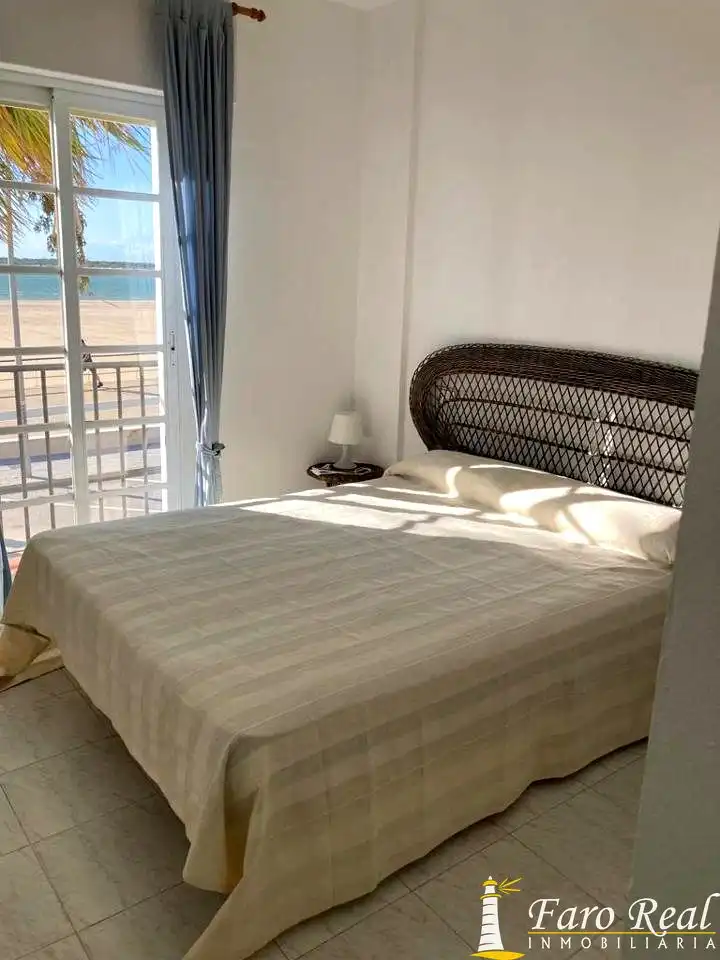 Dormitori de Casa adosada de lloguer en Sanlúcar de Barrameda amb Jardí privat i Moblat
