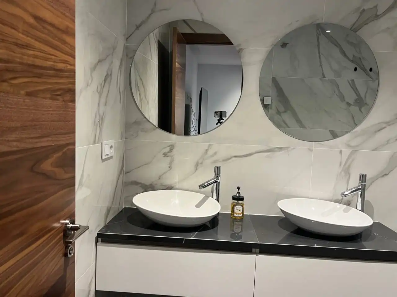 Baño de Casa o chalet en venta en Estepona con Aire acondicionado, Calefacción y Jardín privado